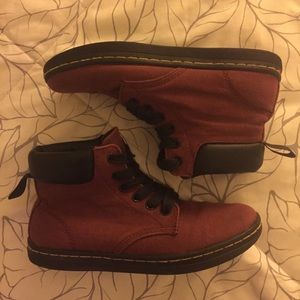 Docmartens. Sz 7! Like new condition